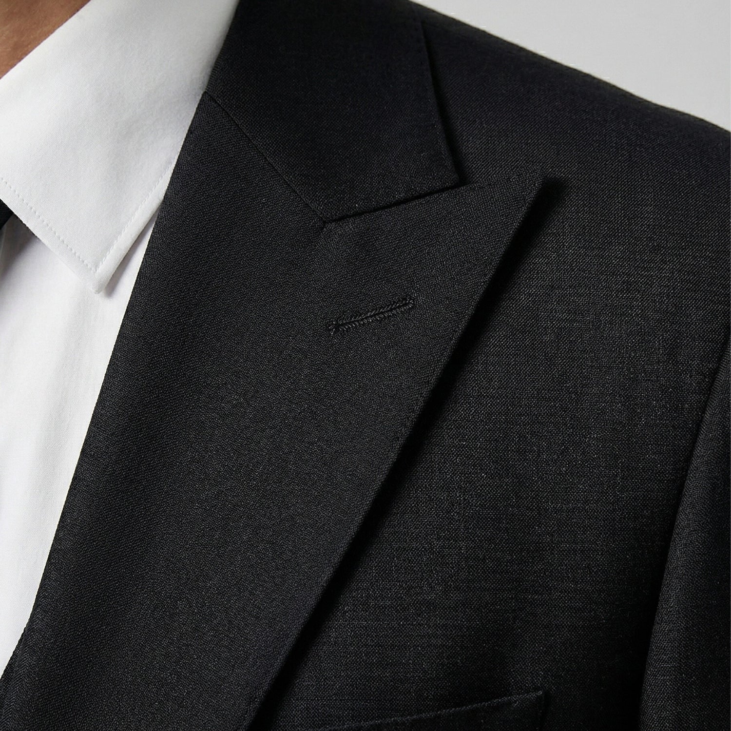Joseph Michael Men's 3-Piece Slim Fit Vested Suit — Peak Lapel - Image 5